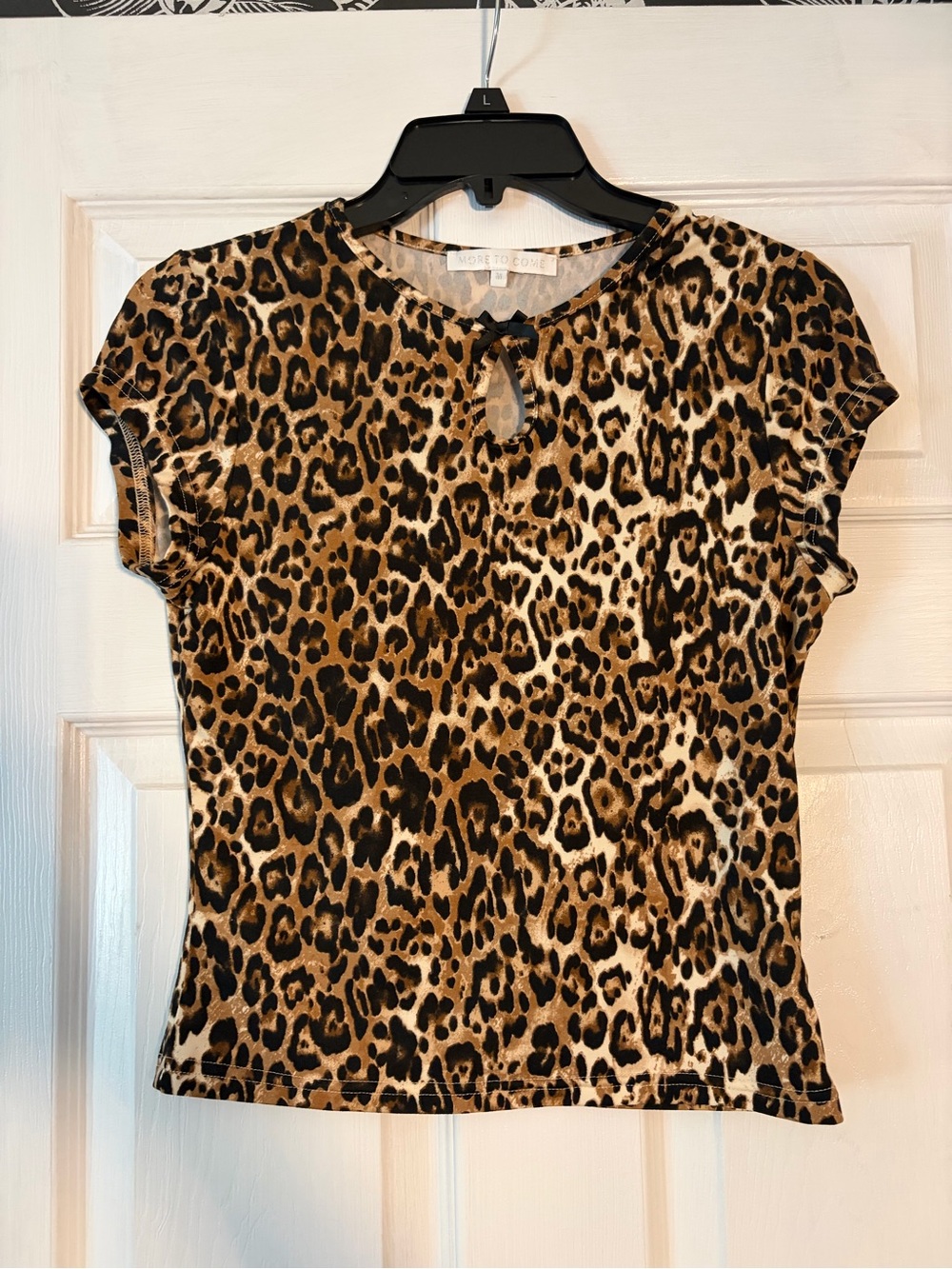REVOLVE Leopard Keyhole Short Sleeve Tee - Brown/Black